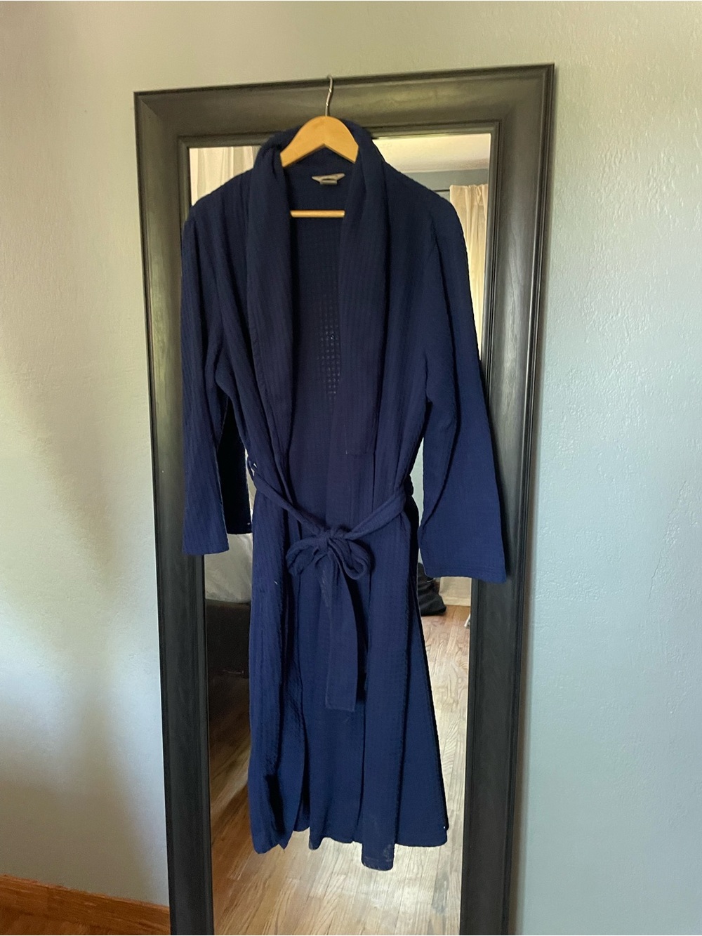 Liz Claiborne Navy Waffle Knit Robe